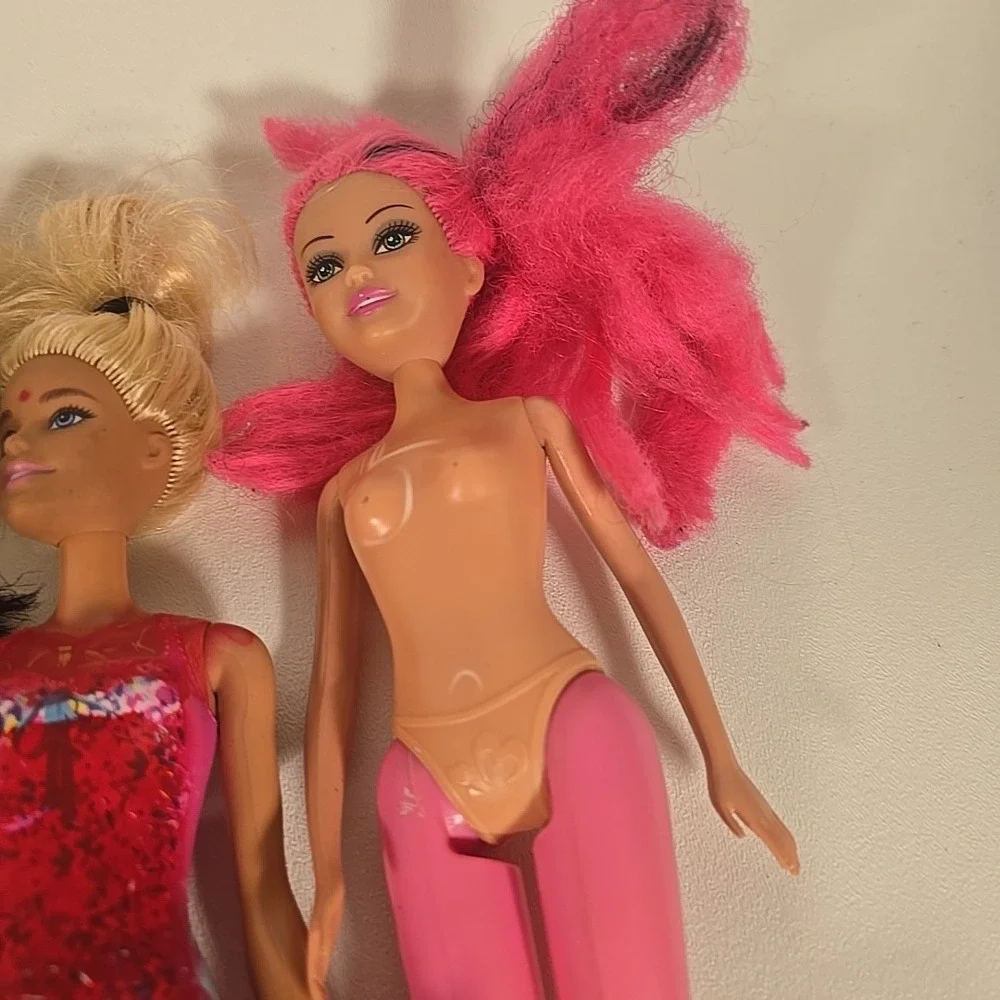 Lot Of 12 Barbies & Other Dolls Vintage Mattel Dolls Only‎ Need Cleaned